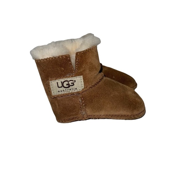 UGG Kids Boot Size S - Picture 3 of 5